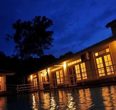 Forest Edge Hotel Ginigathena Ngoại thất bức ảnh