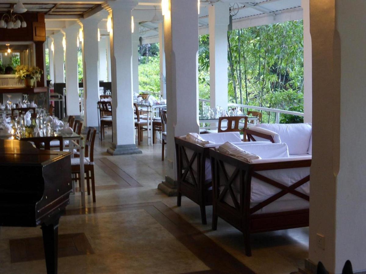 Forest Edge Hotel Ginigathena Ngoại thất bức ảnh